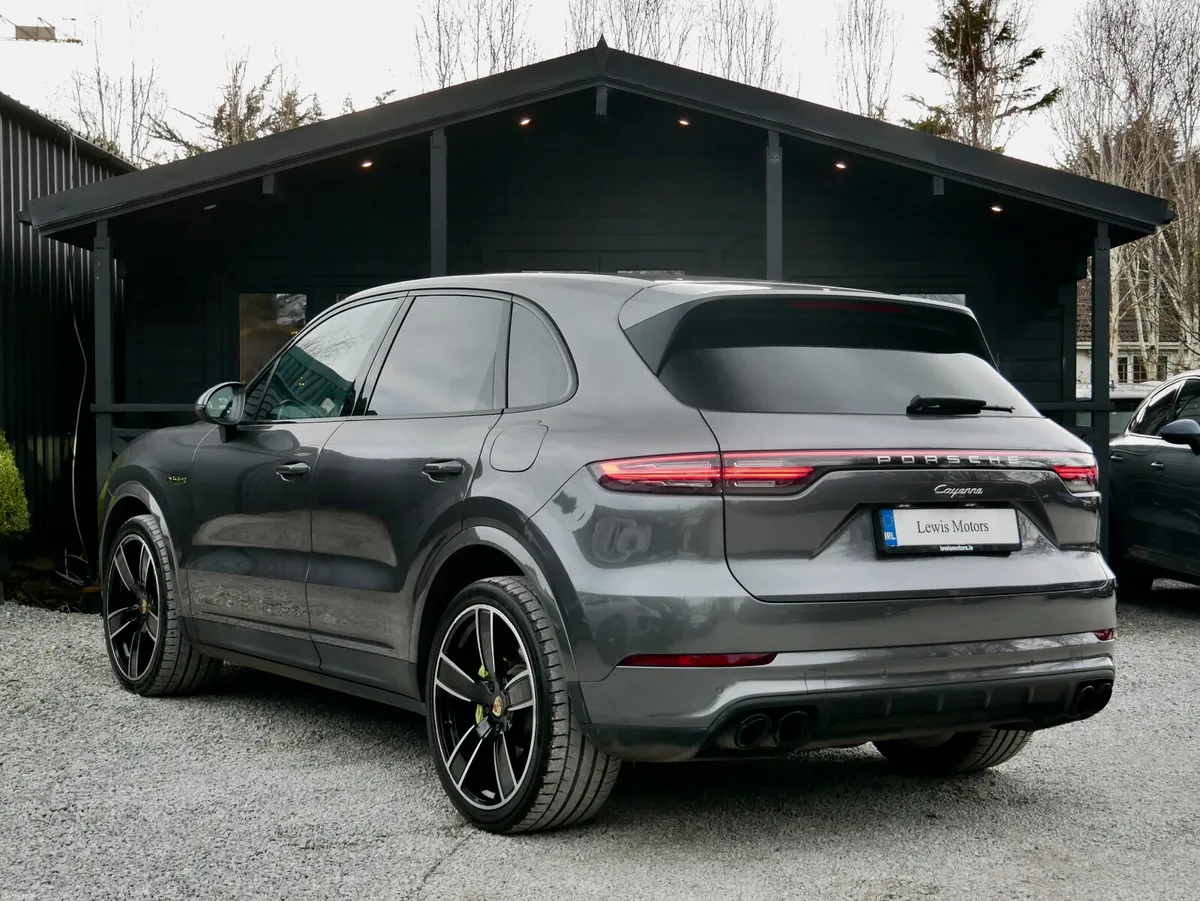 2020 Porsche Cayenne E-Hybrid **DEPOSIT TAKEN** - Image 4
