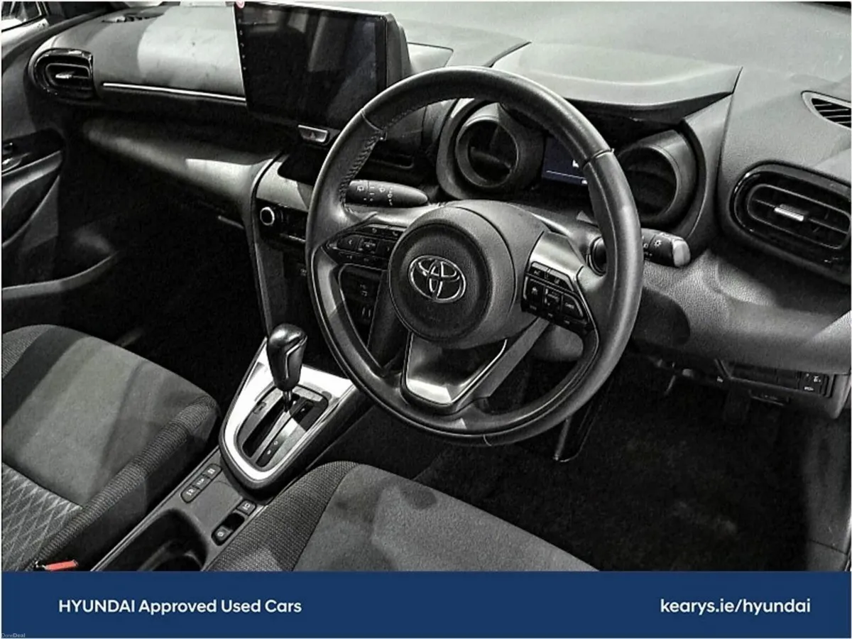 Toyota Yaris Cross Hybrid Auto - Image 6