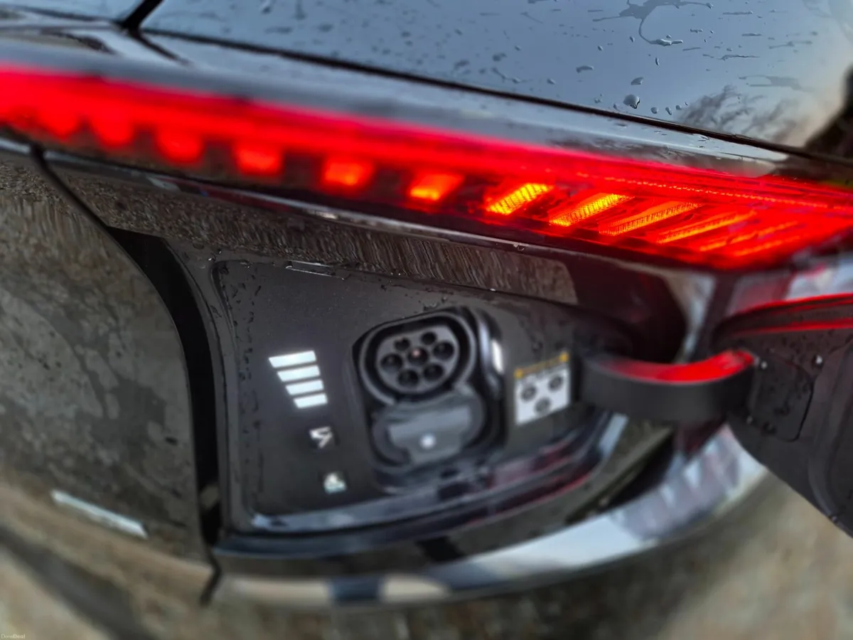 Kia EV6 GT Line Black stunning - Image 2