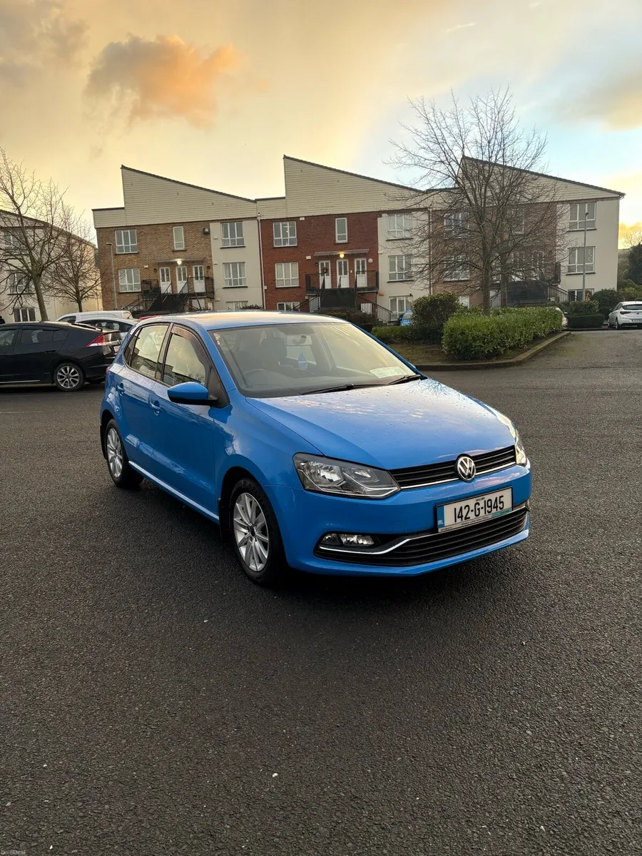 2014 Volkswagen Polo - Image 2