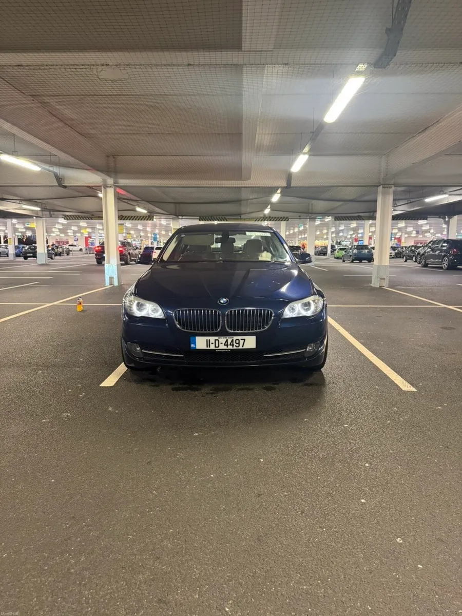BMW 520D 2011 - Image 1