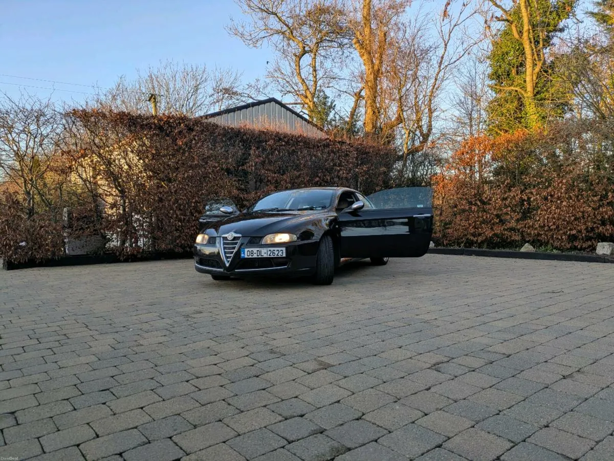 Alfa Romeo GT JTD Diesel - Image 3