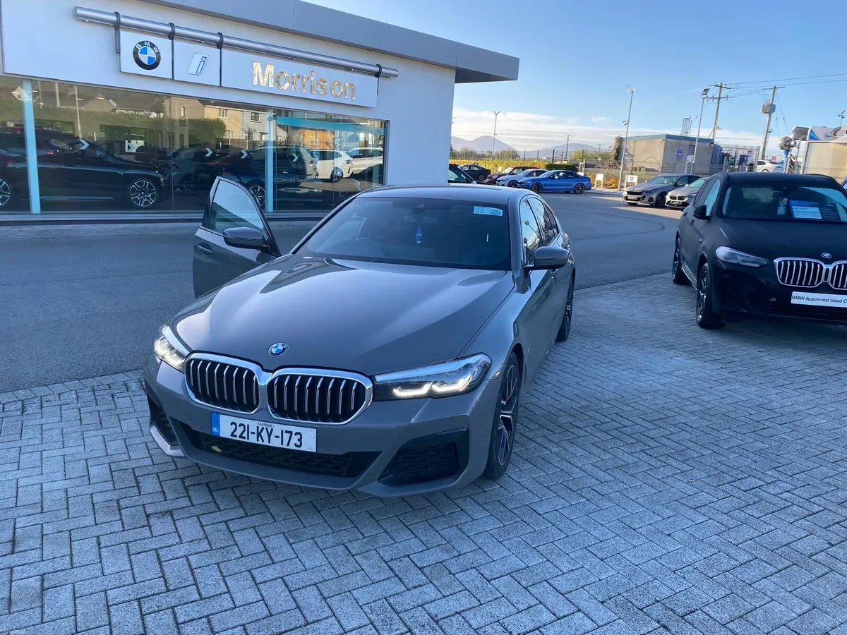 BMW 5-Series 2022 - Image 2