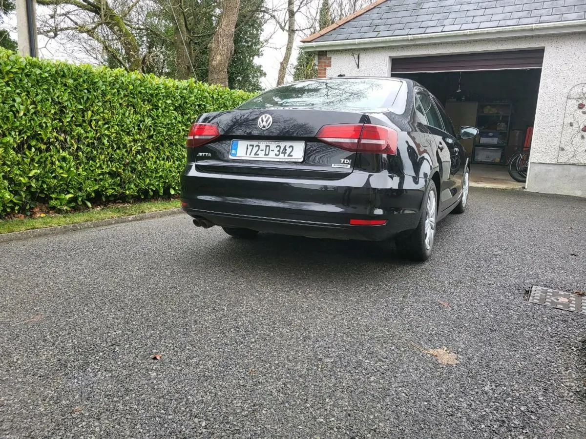 VW Jetta 2.0TDI - Image 3