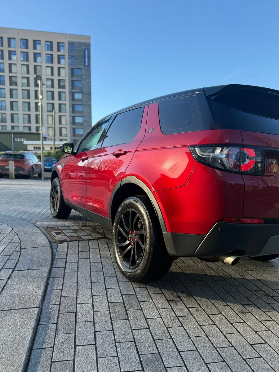 NEW NCT  Land Rover Discovery - Image 3