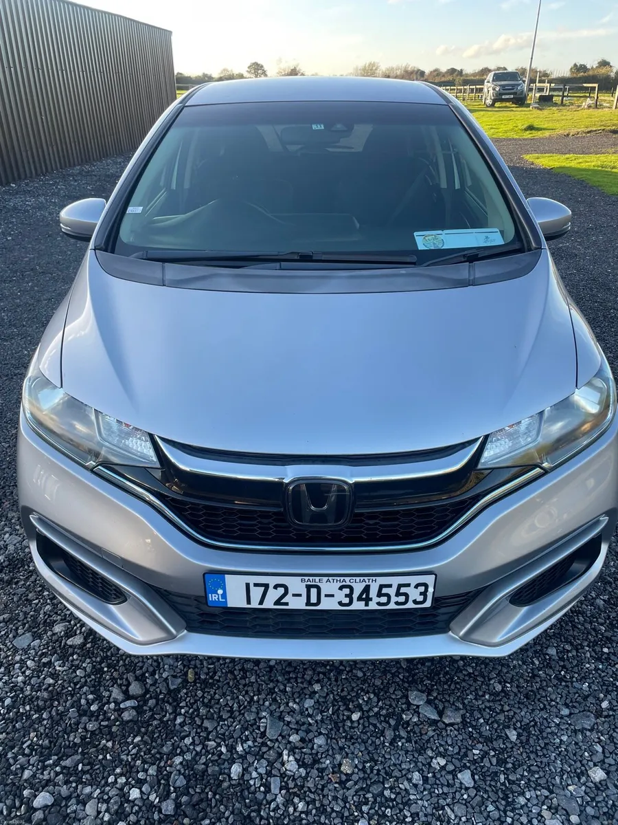 Honda Fit 2017 Hybrid Automatic - Image 2