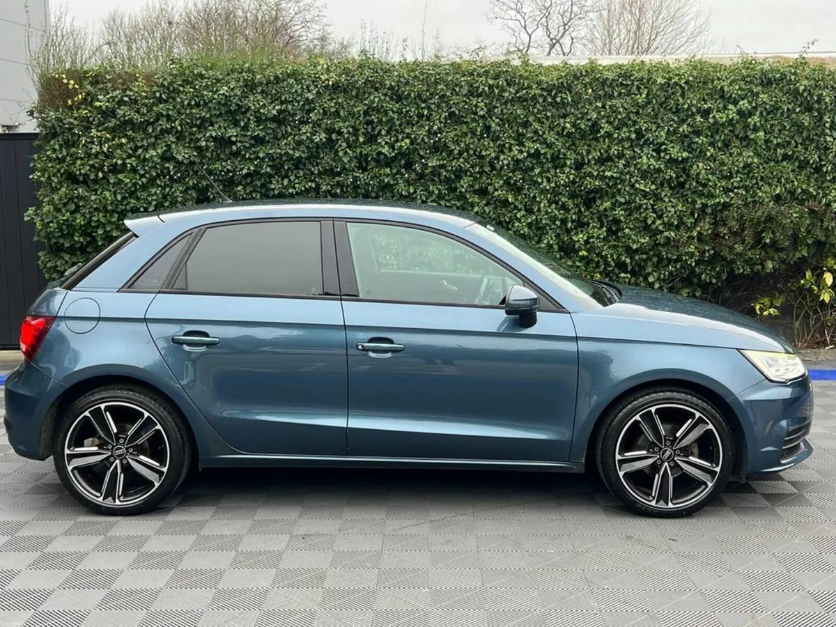 Audi A1 S-LINE PACK 1.0 TFSI // FULL SERVICE HISTO - Image 2