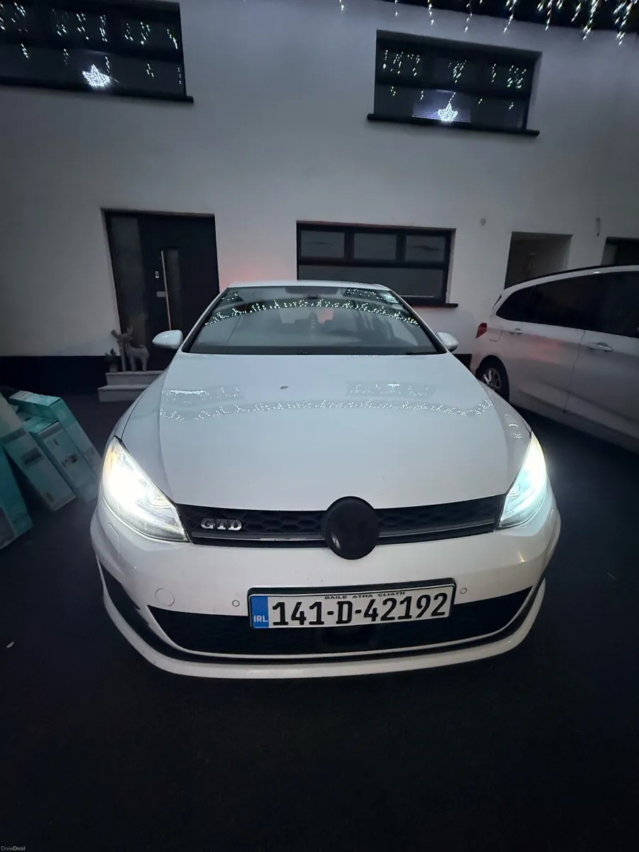 White Volkswagen Golf GTD 2014 Manual - Image 2