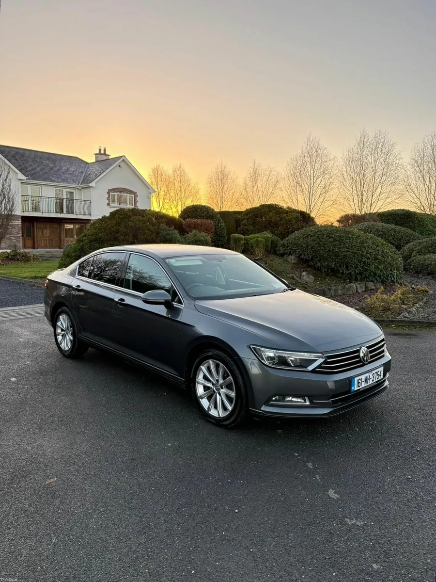Volkswagen Passat 2016 - Image 3