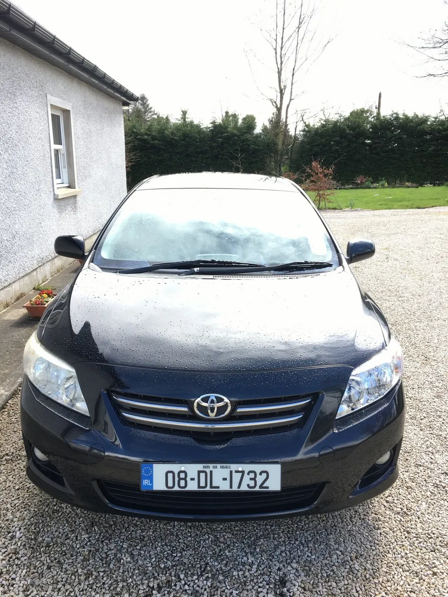 Toyota Corolla 1.3 petrol - low kilometres 160k - Image 1