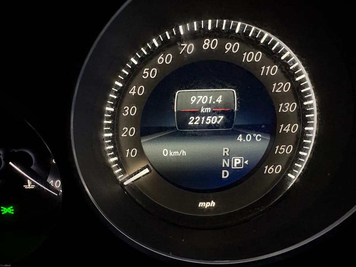 Mercedes-Benz E-Class 2014 - Image 2