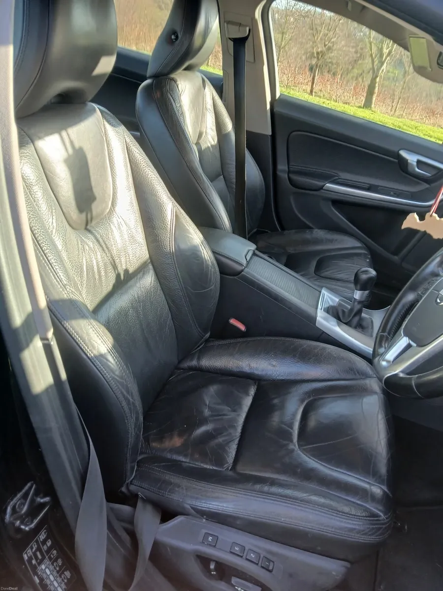 Volvo S60 2011 - Image 3