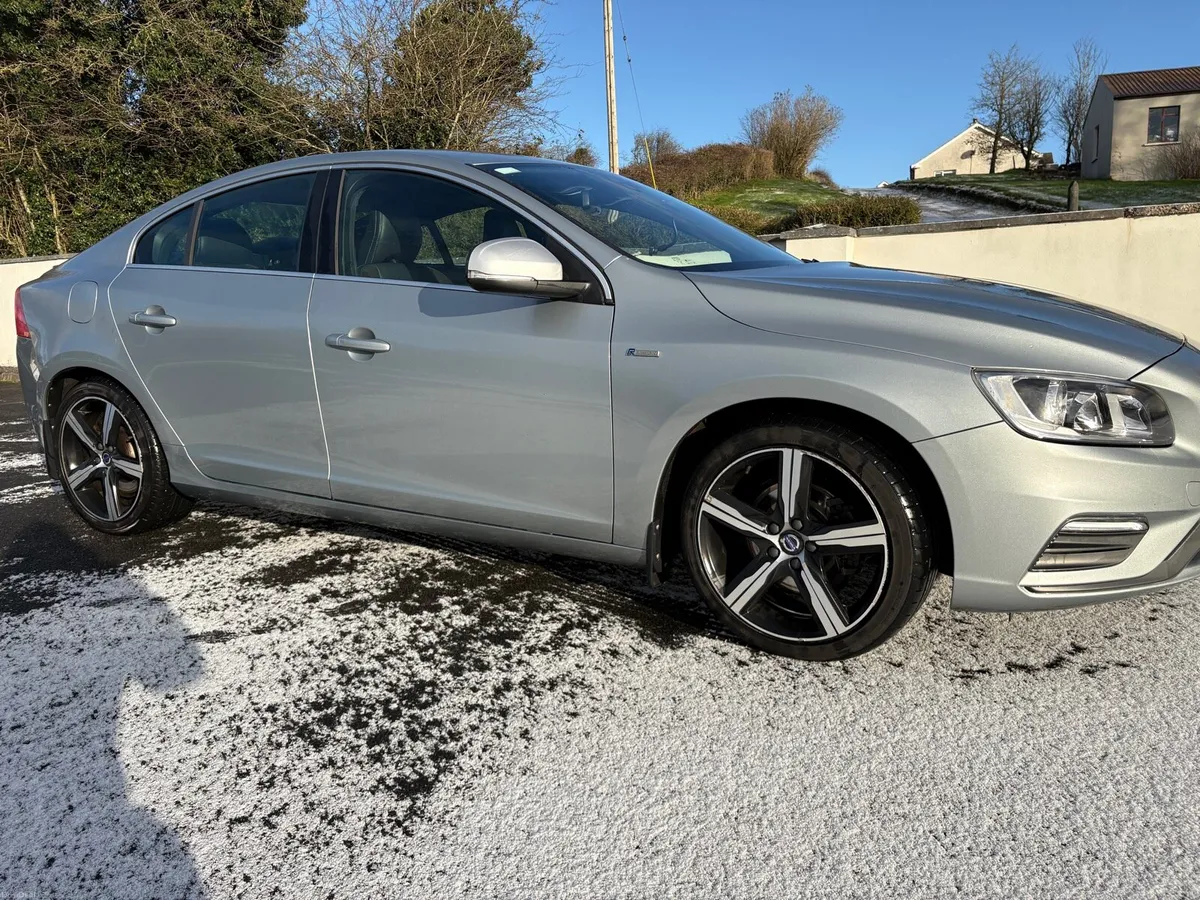 Volvo S60 R-Design D4 192BHP - Image 4