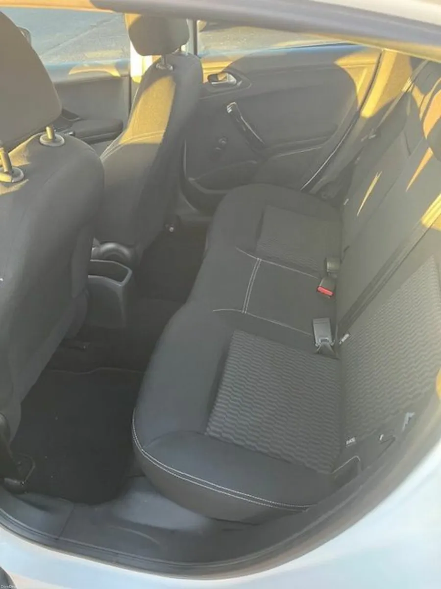 Peugeot 208 2018 Active Automatic - Image 4
