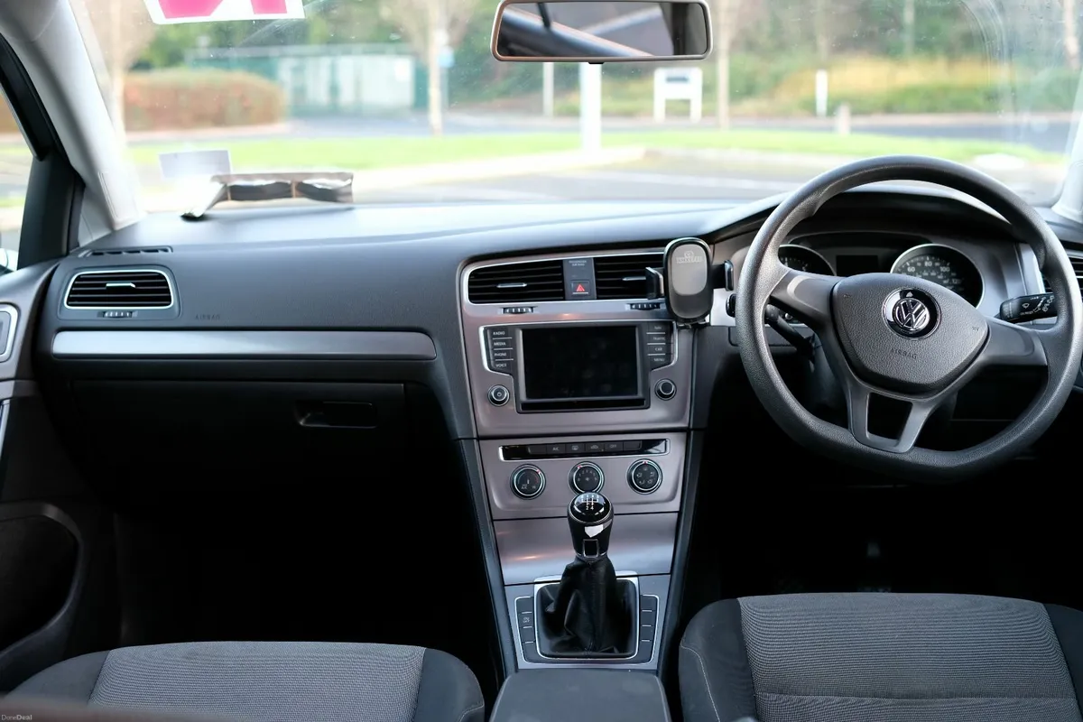 Volkswagen Golf 2016 - Image 4
