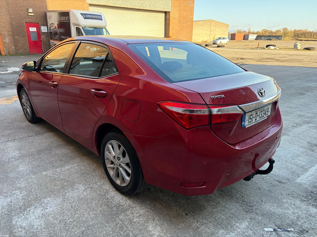 2015 TOYOTA COROLLA 1.4 D4D SALOON - Image 4