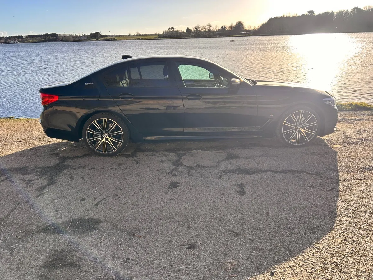 BMW 5-Series 2018 - HIGH UK SPEC - Image 3