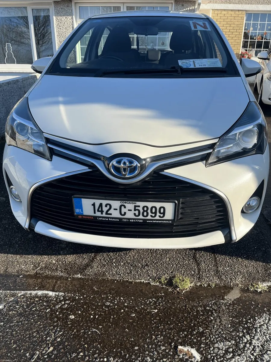 Toyota Yaris Hybrid 2014 - Image 1