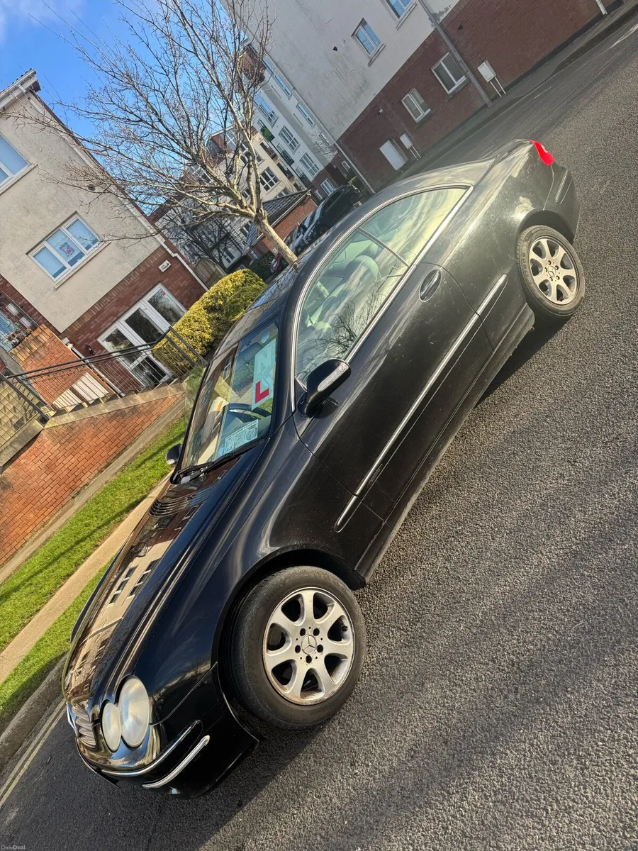 Mercedes-Benz CLK300 kompressor - Image 1