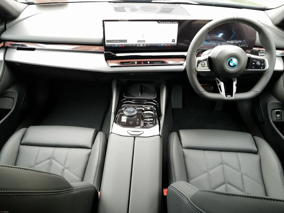 BMW 5-Series 530e M Sport - Image 4