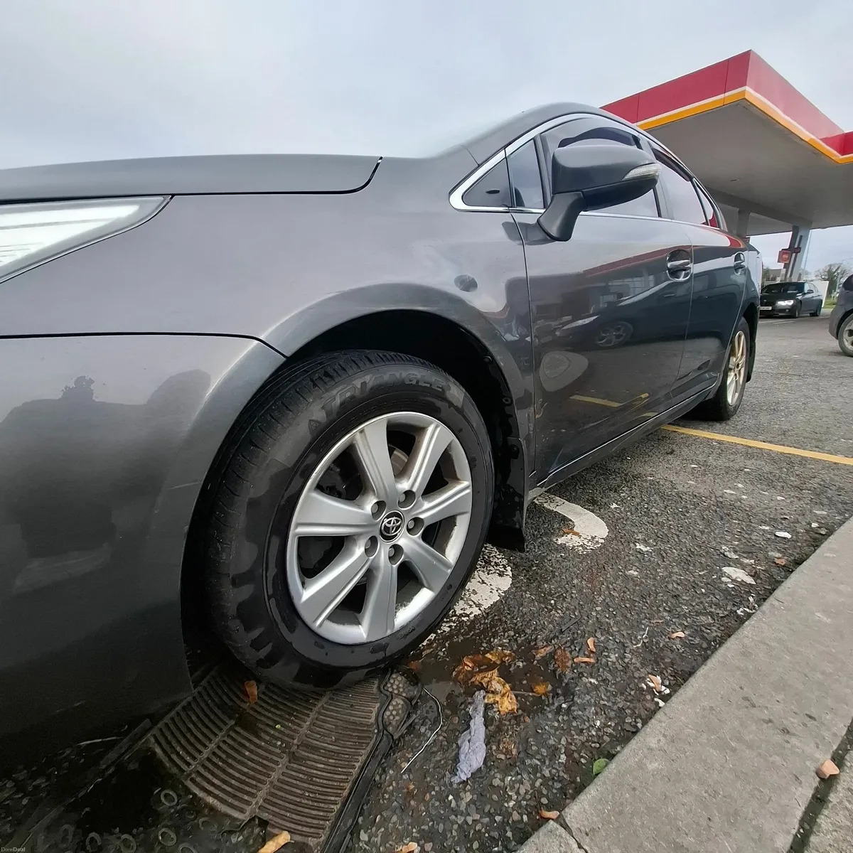 Toyota Avensis 2015 - Image 2
