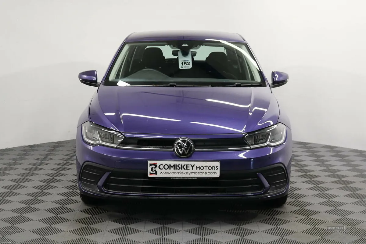 Volkswagen Polo TSI Life - Image 2