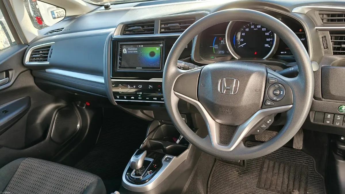 Honda Fit 182 Automatic 1.5 Hybrid  New Nct 11/27 - Image 3