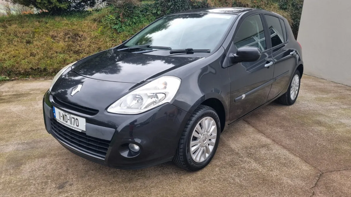 11 RENAULT CLIO 176KM NCT 10/26 TAX 01/26 - Image 1