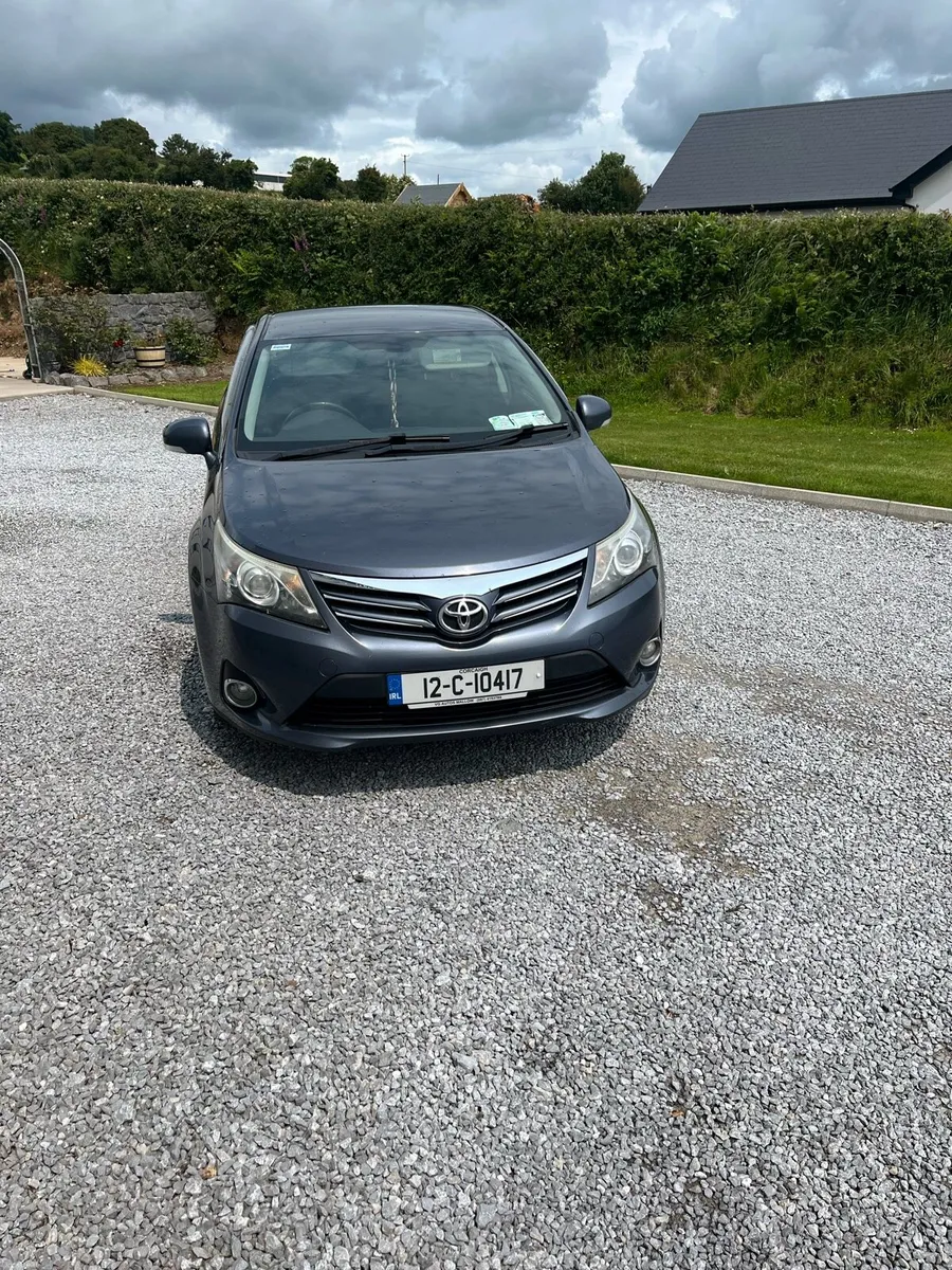 2012 Toyota Avensis Strata - Image 1