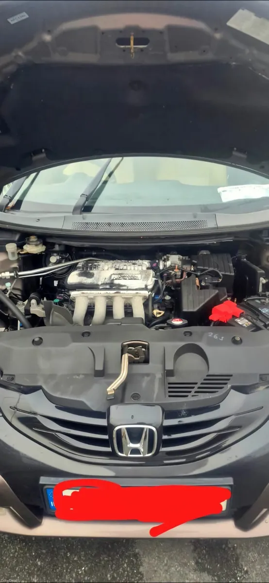 Honda Civic 2013 - Image 2