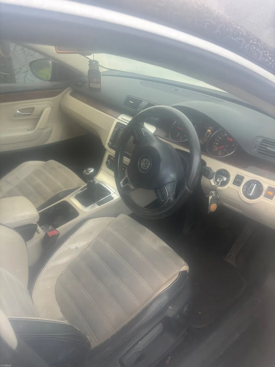 Volkswagen Passat 2009 - Image 3