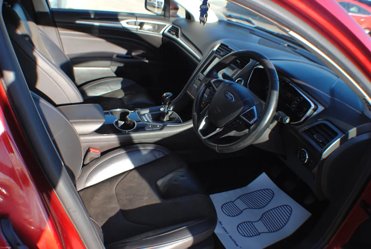 Ford Mondeo 2017 1.5 TDCI 5 DR SALOON - Image 4