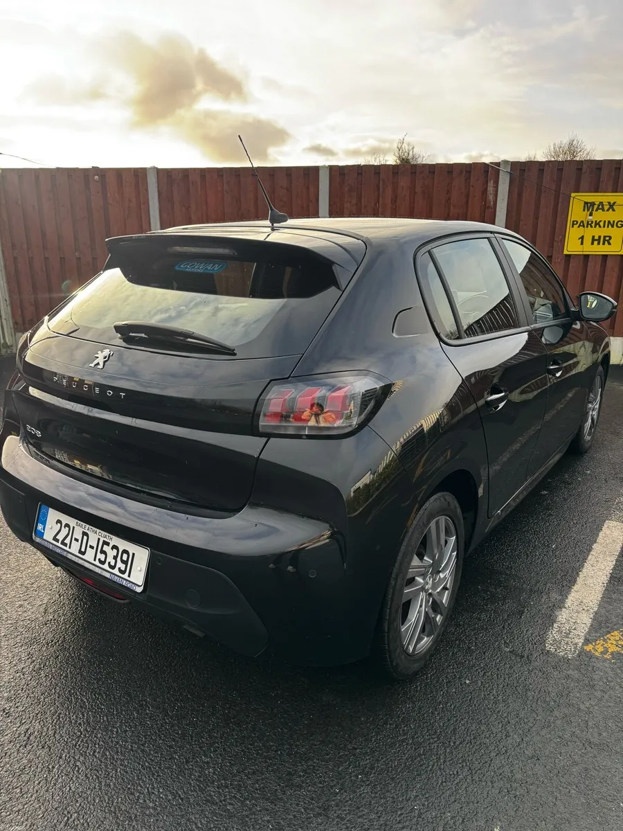 Peugeot 208 ***€12500*** - Image 4