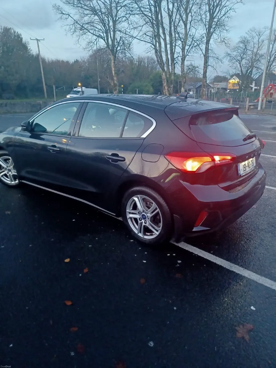 Ford Focus 2019 - Image 3