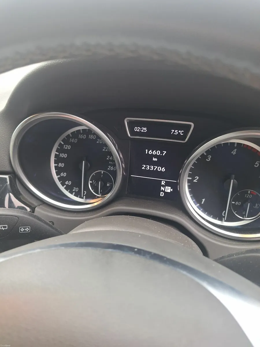 Mercedes-Benz M-Class 2013 - Image 3