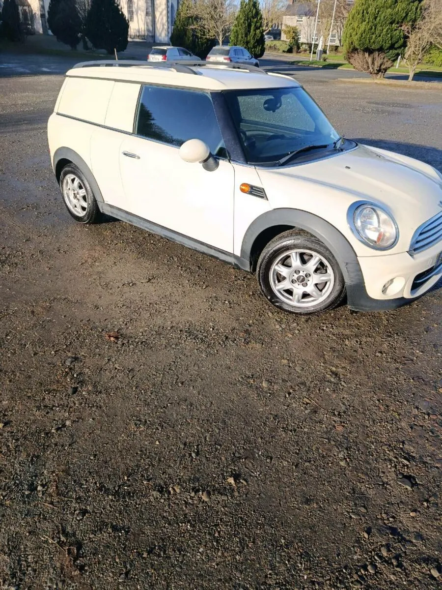 2013 Mini Cooper D Clubman - Image 2