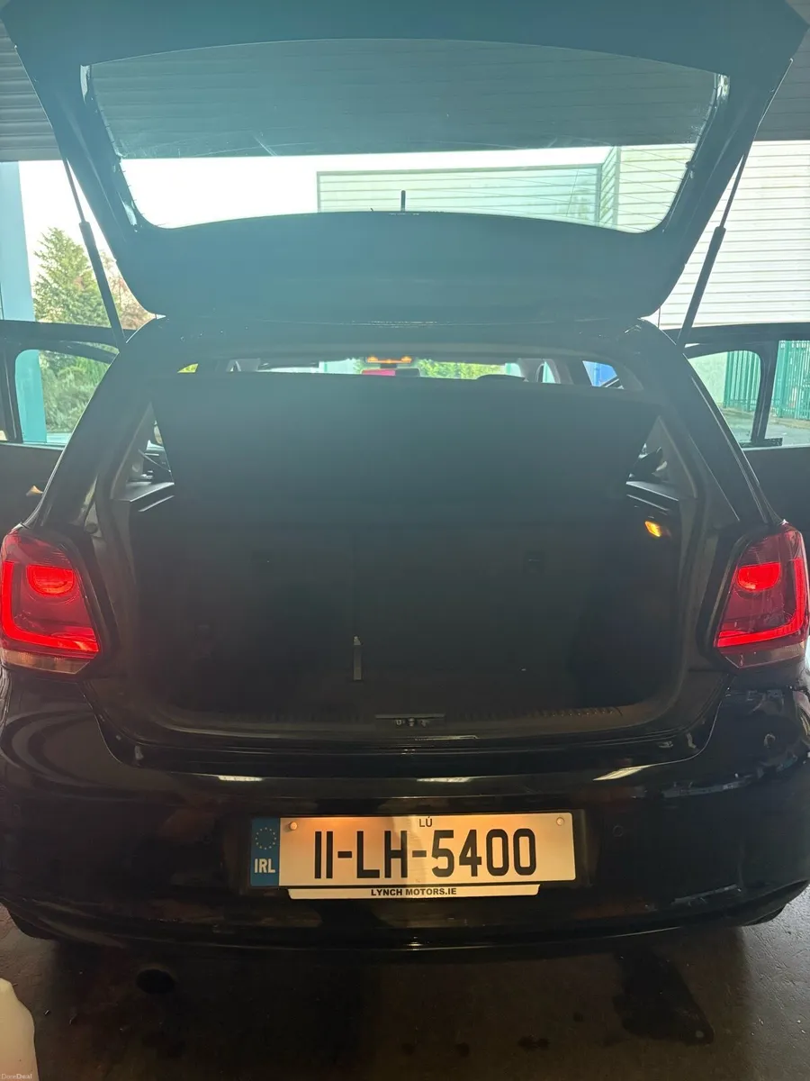 Volkswagen polo - Image 4