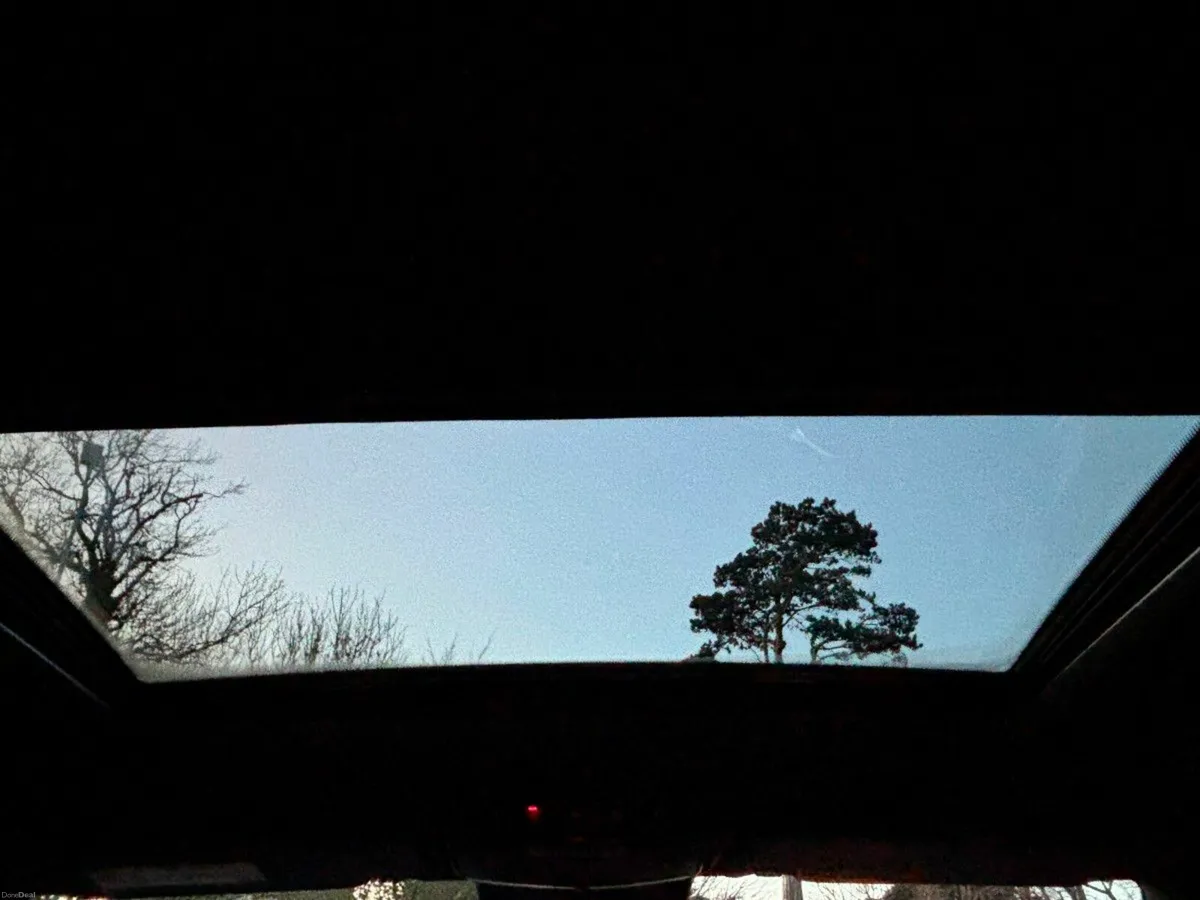 Mercedes-Benz EQC 400 AMG LINE PREMIUM OPEN SUN RO - Image 3