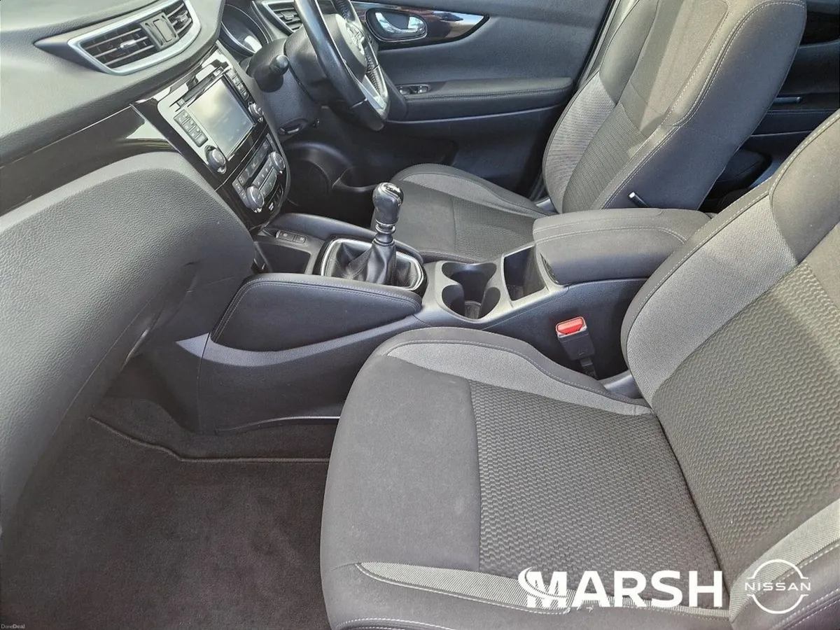 Nissan Qashqai 1.5 SV 18 4DR - Image 4