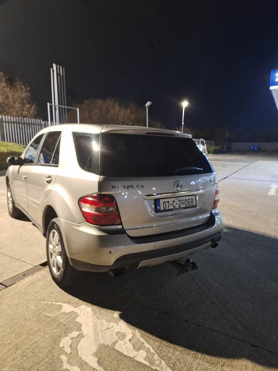 Mercedes-Benz M-Class 2007 3L V6 ( Low Millage) - Image 2