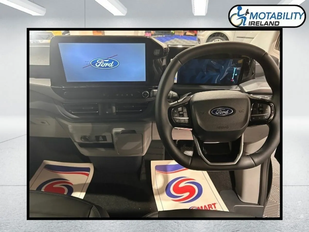 Ford Tourneo Custom Wheelchair Accessible Taxi - Image 6