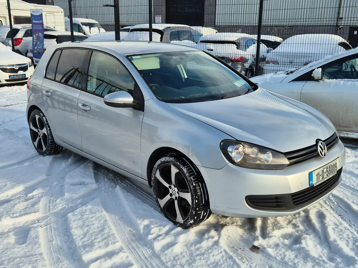 2011 VOLKSWAGEN GOLF 1.2 PETROL.  5 DOOR - Image 2