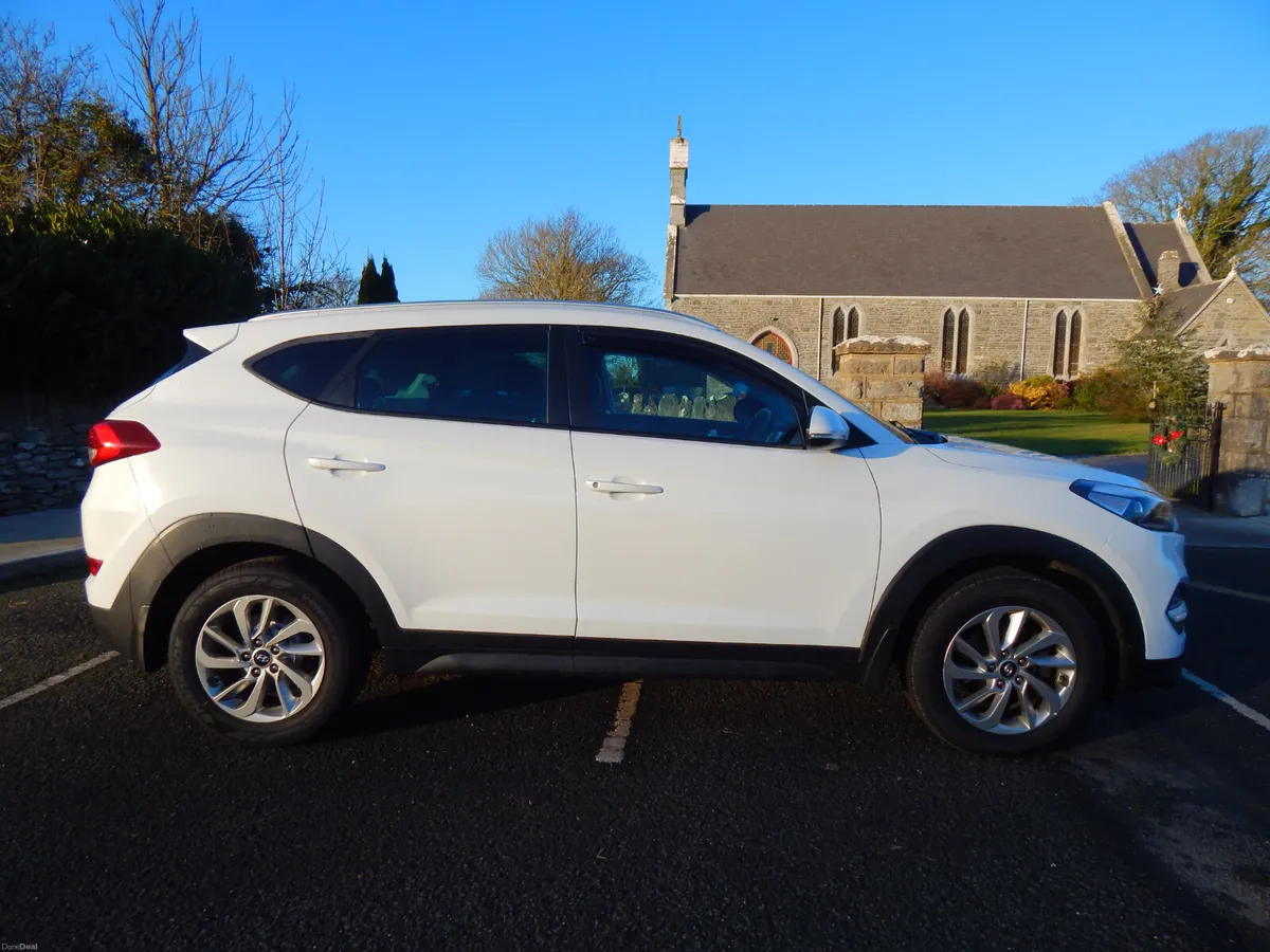 2016 Hyundai Tucson 1.7 Executive NCT 12/27 - Image 2
