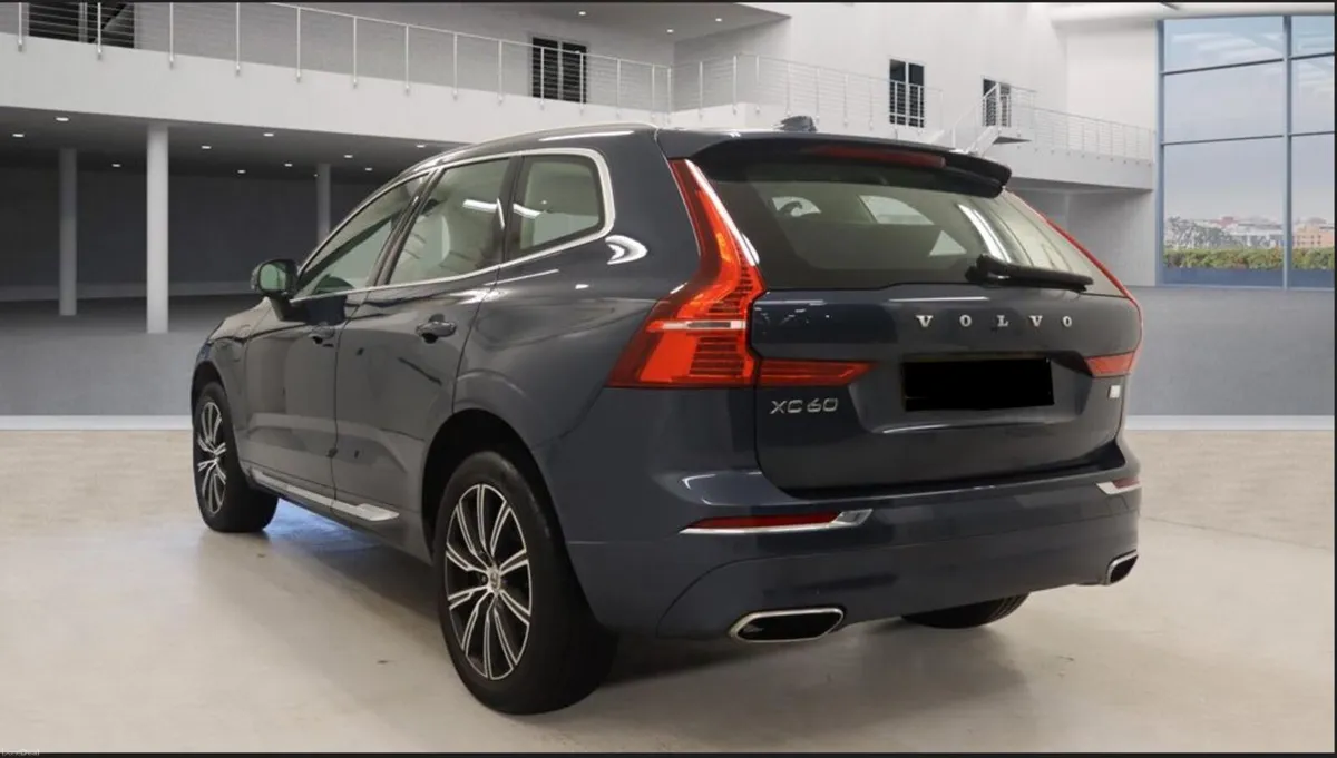 VOLVO XC60 INSCRIPT T6 RCHARGE RECHARGE - Image 3