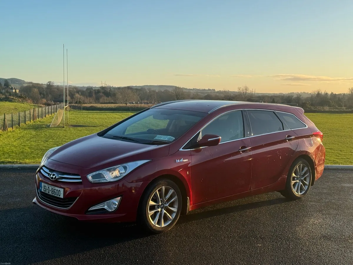 Hyundai i40 estate NCT 06/26 - Image 3