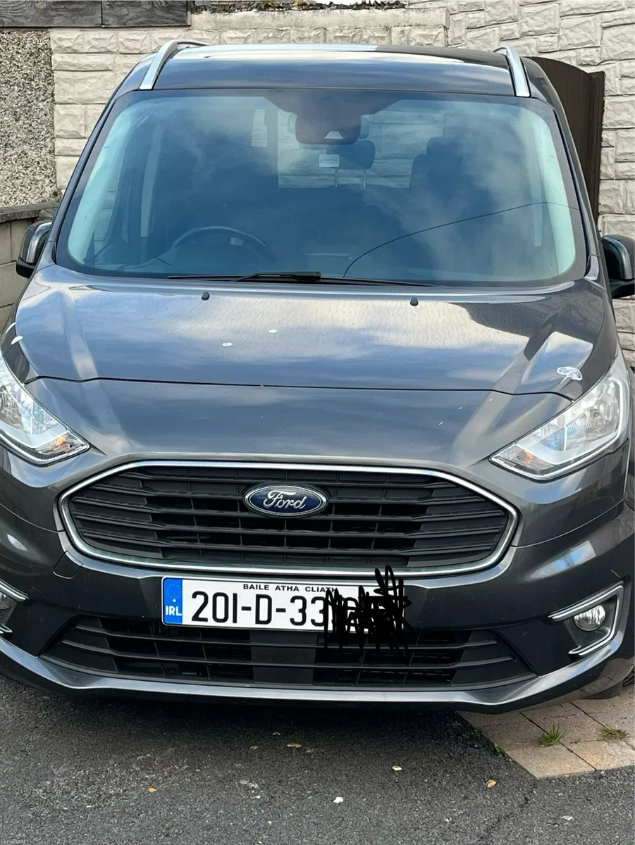 Wheelchair accessible vehicle - Image 2