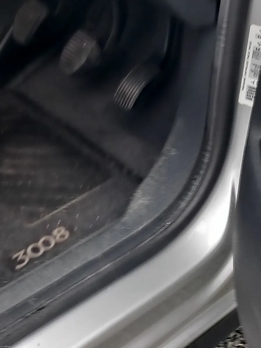 Peugeot 3008 2010 - Image 1