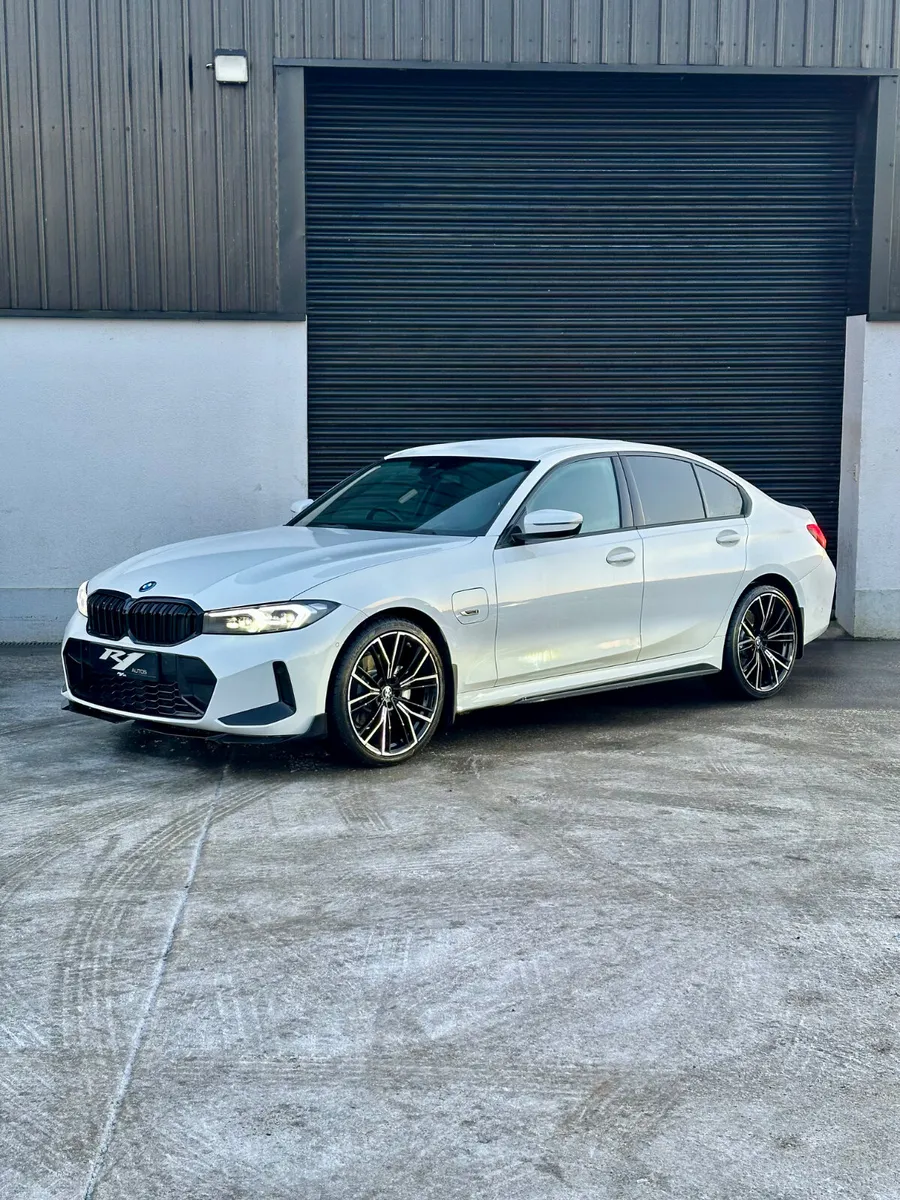 2023 BMW 330E MSPORT LCI 290BHP MPERFORMANCE - Image 1