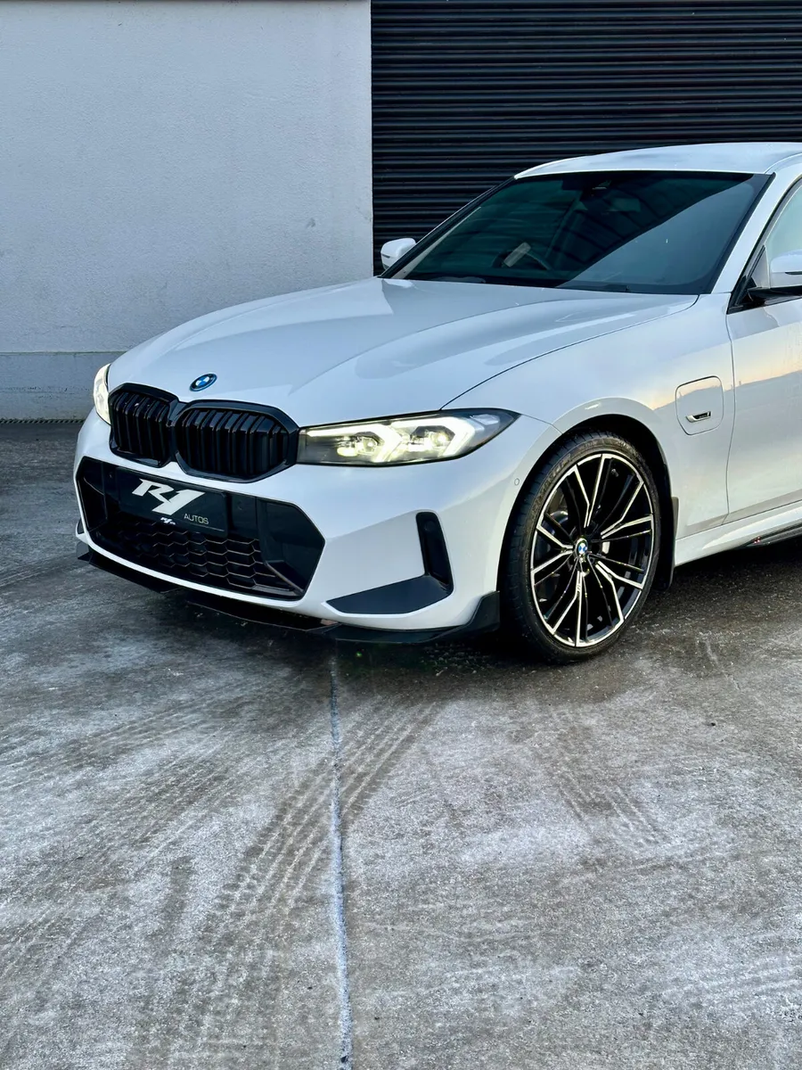 2023 BMW 330E MSPORT LCI 290BHP MPERFORMANCE - Image 3