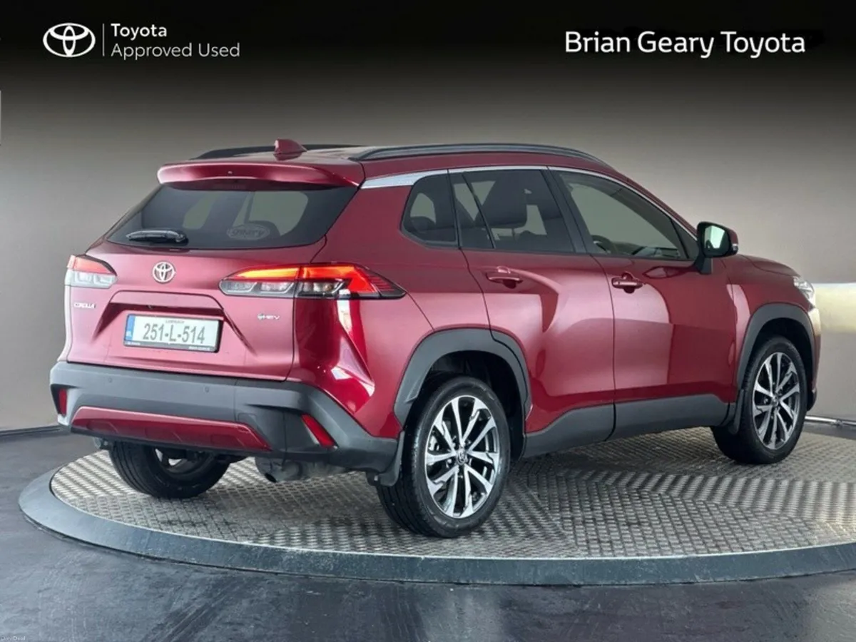 Toyota Corolla Cross SOL Hybrid Top of the range - Image 2